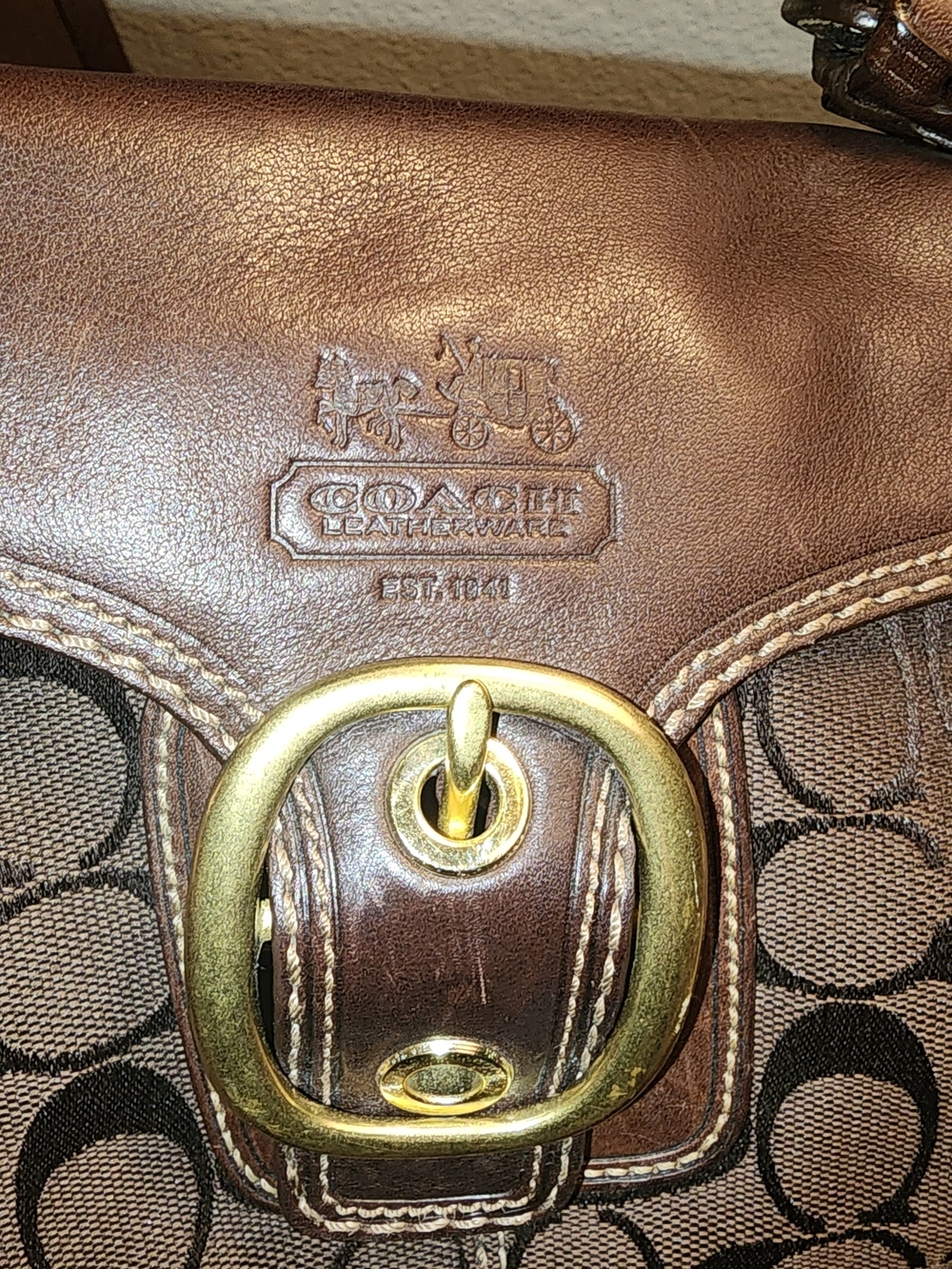 Vintage Coach Brown Signature Canvas & Leather Shoulder Bag with Brass Hardware - Picture 5 of 7